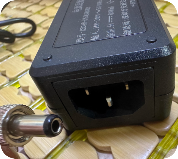 *Brand NEW*DSA-60PFE-121120500 5V 6A threaded head with lock buckle 5.5*2.1mm socket line 30W power adapter 5.